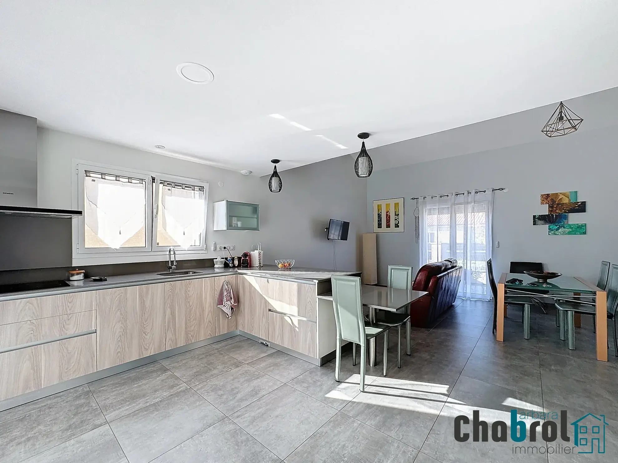 Charmante maison contemporaine à vendre à Pompignan 
