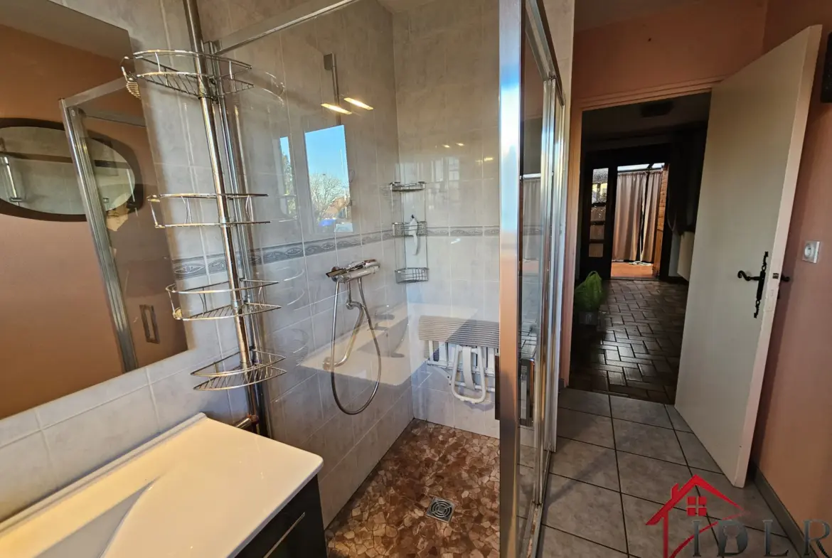 Maison F5 102 m² avec sous-sol à vendre à Semoutiers-Montsaon 