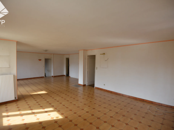 Appartement lumineux 4 chambres à vendre au centre-ville de Bolbec 