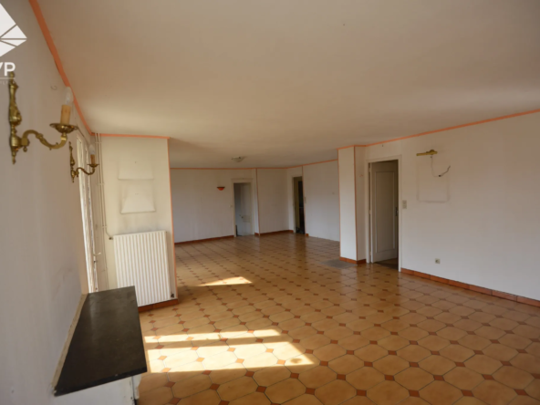 Appartement lumineux 4 chambres à vendre au centre-ville de Bolbec 