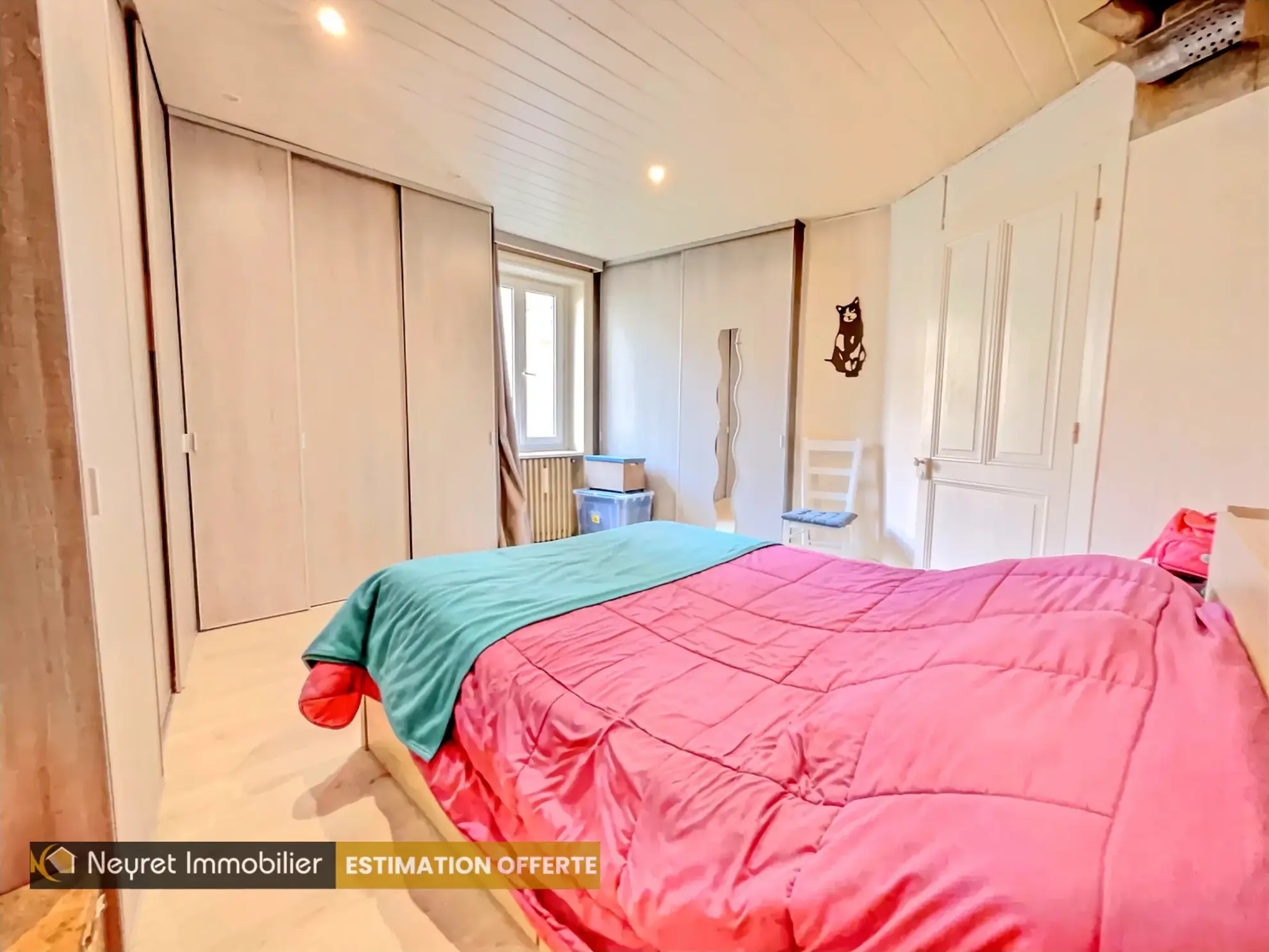 Maison de village avec cour privative et garage à Grigny 