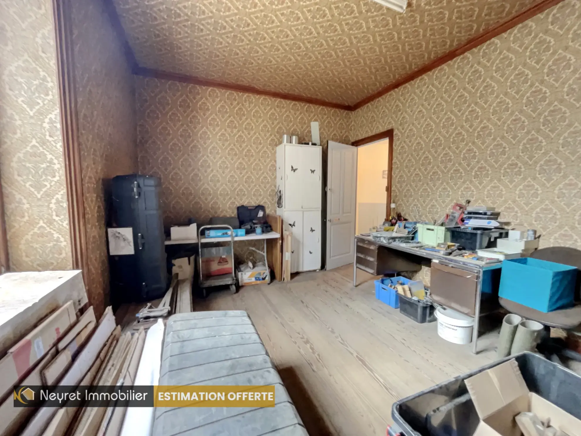 Maison de village avec cour privative et garage à Grigny 