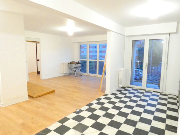 Beau T2 Rénové à Aurillac avec Balcons 