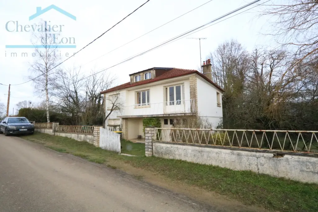 Pavillon de 1960 à vendre proche de Lezinnes, Argentenay