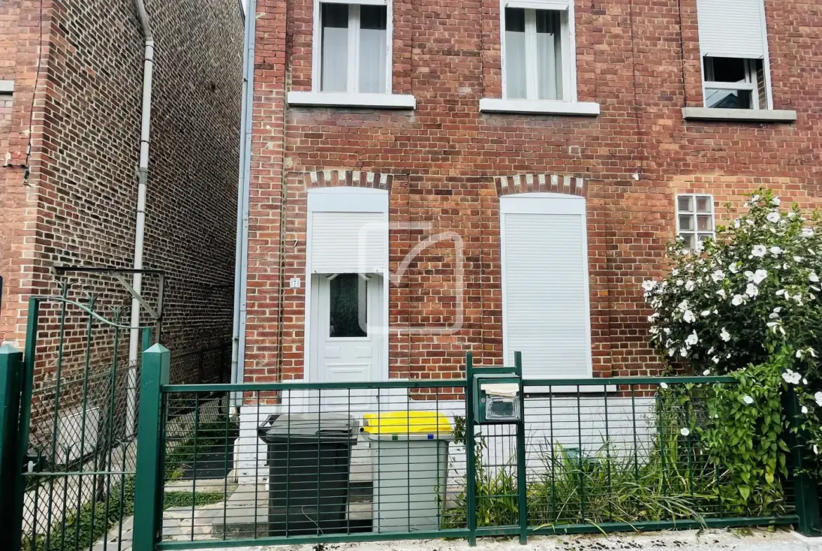 Maison semi-mitoyenne à vendre à Maubeuge - 86 m2 