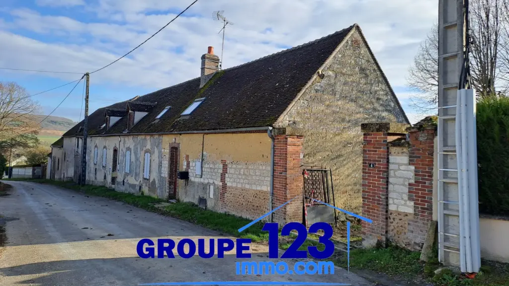 Ensemble de deux habitations à Champvallon - 190 m²