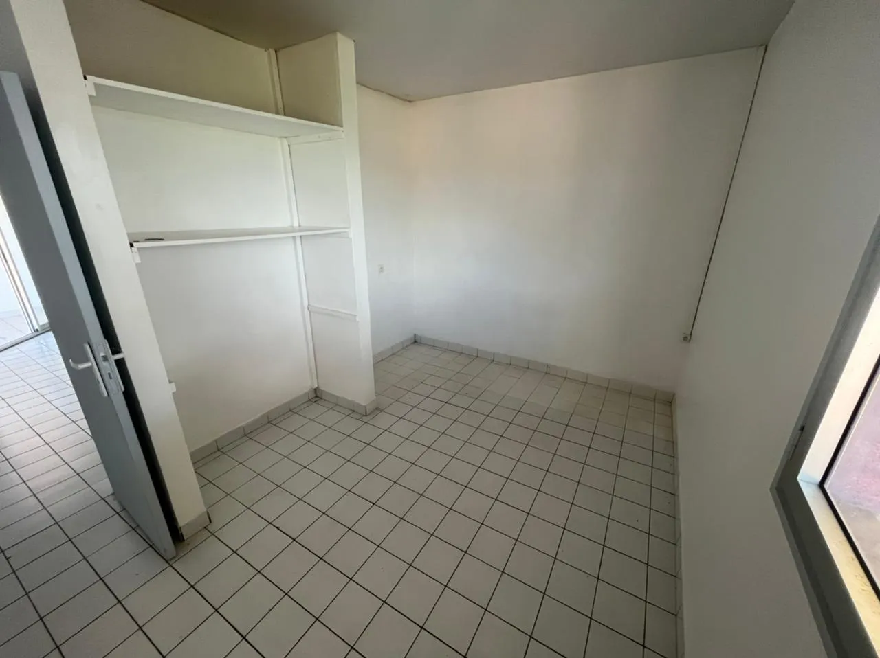 Superbe Appartement T2 avec Terrasse à Cayenne, Montabo 