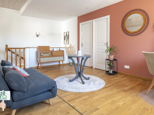 Maison rénovée du 19ème siècle à vendre à La Chapelle-Thémer 