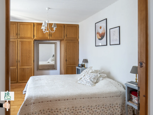 Maison rénovée du 19ème siècle à vendre à La Chapelle-Thémer 