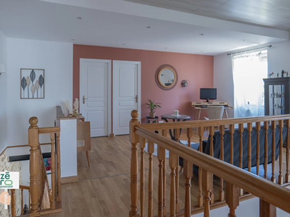 Maison rénovée du 19ème siècle à vendre à La Chapelle-Thémer 