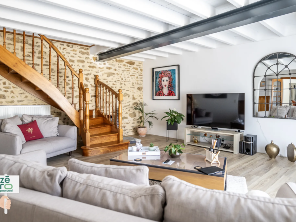 Maison rénovée du 19ème siècle à vendre à La Chapelle-Thémer 