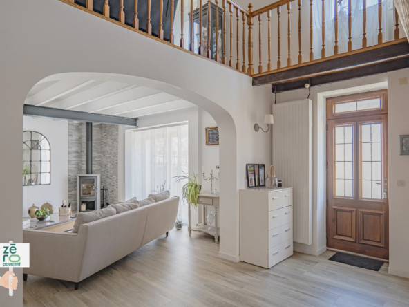 Maison rénovée du 19ème siècle à vendre à La Chapelle-Thémer 