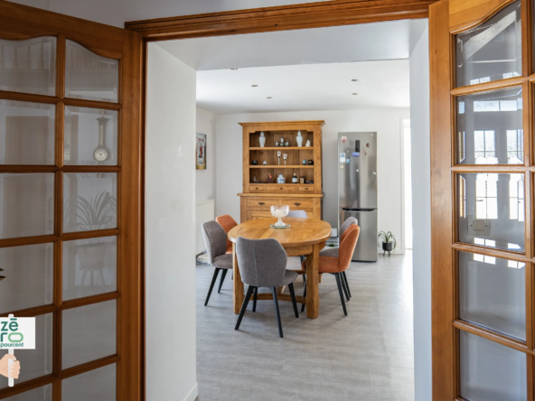 Maison rénovée du 19ème siècle à vendre à La Chapelle-Thémer 
