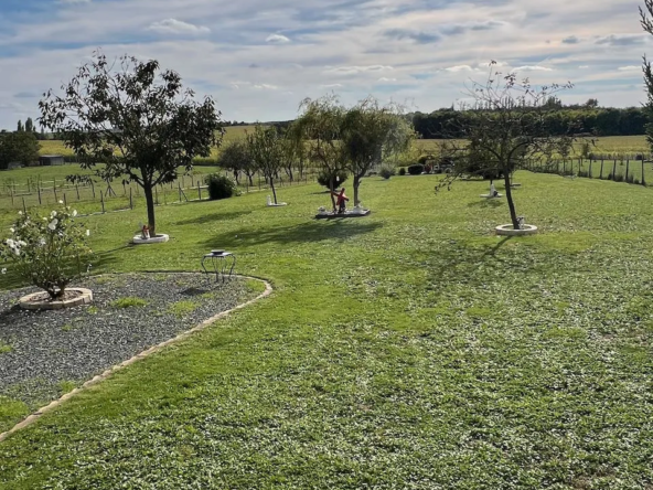 Maison de plain-pied à vendre à Ste Hermine - 200 450 € 