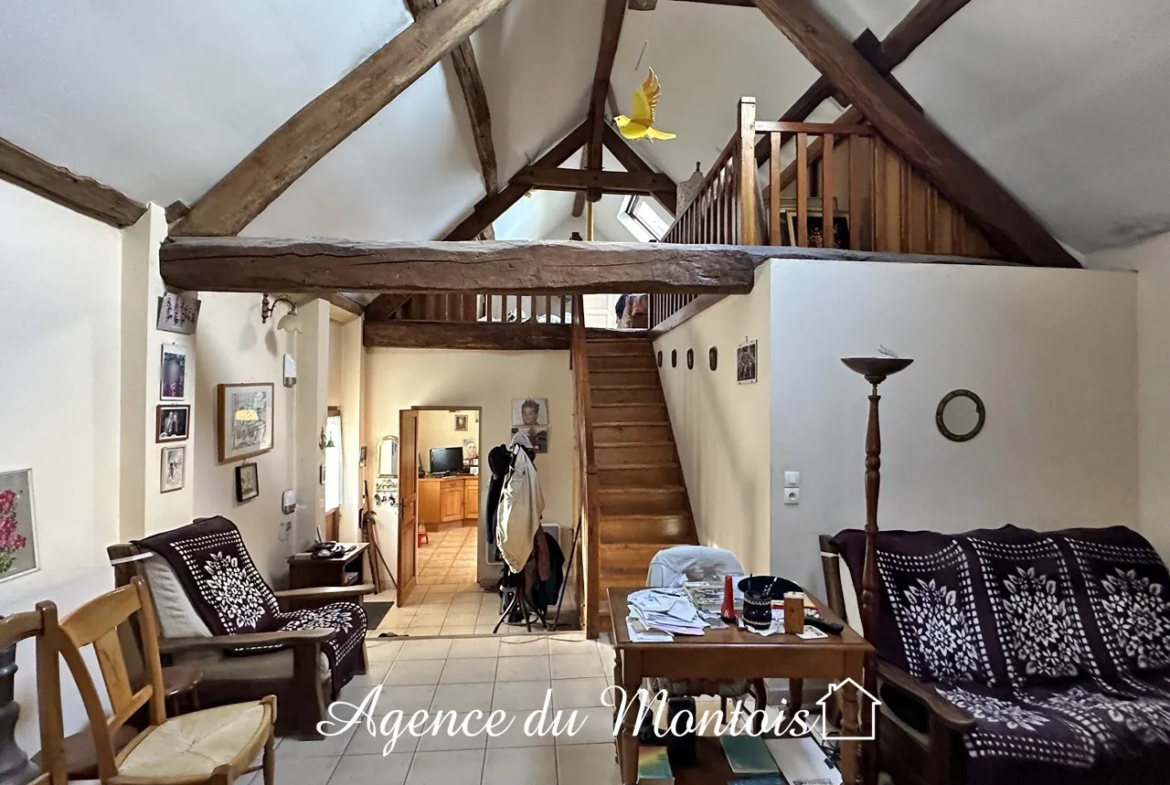 Fermette spacieuse à vendre à Bray sur Seine 