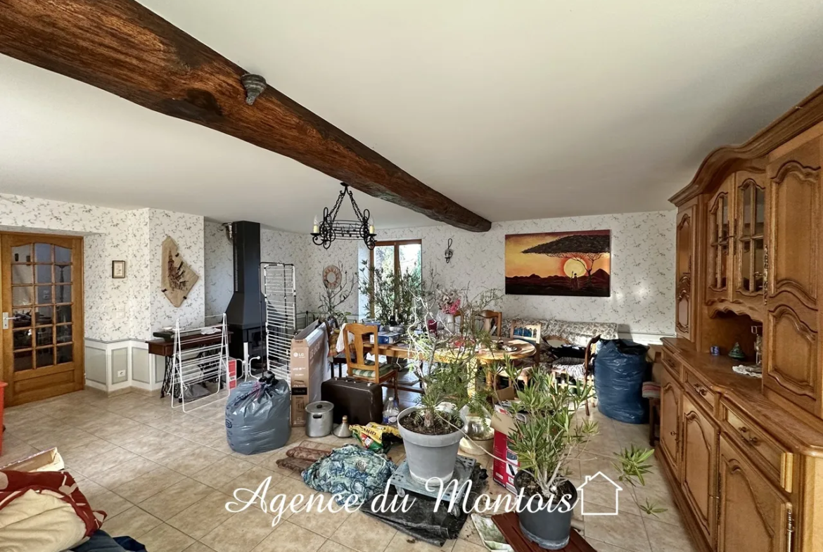 Fermette spacieuse à vendre à Bray sur Seine 