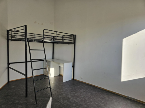 Maison spacieuse à vendre à Orange - 4 chambres, 155 m² 