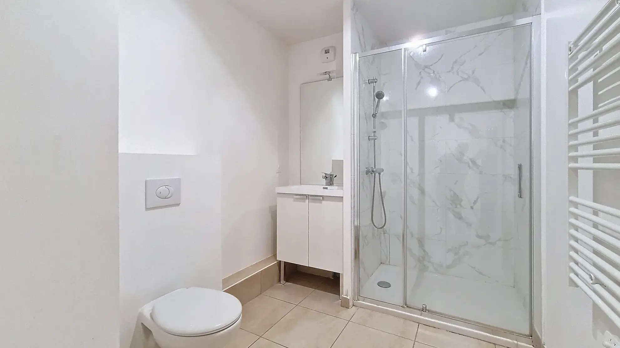 Charmant appartement à Gardanne avec garage et terrasse 