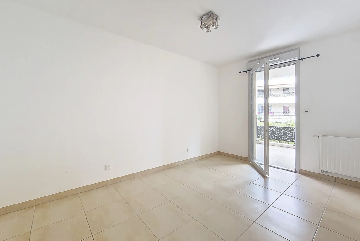 Charmant appartement à Gardanne avec garage et terrasse 