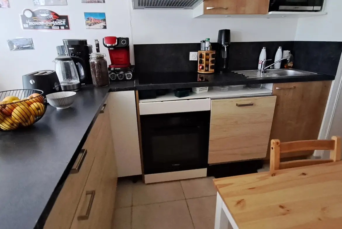 Charmant appartement à Gardanne avec garage et terrasse 