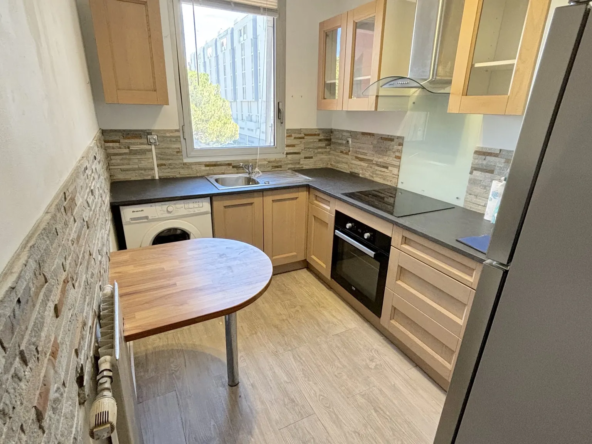 Vente appartement F2 traversant avec loggia à Carnon-Plage 