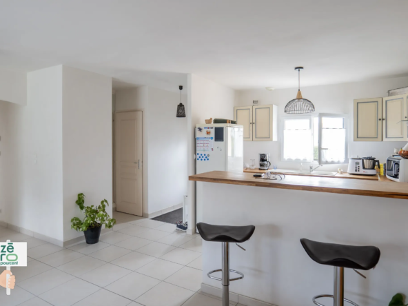 Maison de plain-pied 80 m² à Saint-Mathurin - 2 chambres 
