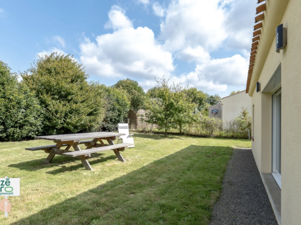 Maison de plain-pied 80 m² à Saint-Mathurin - 2 chambres 