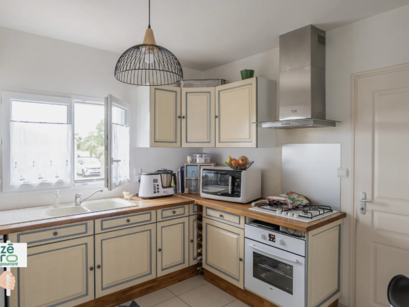 Maison de plain-pied 80 m² à Saint-Mathurin - 2 chambres 