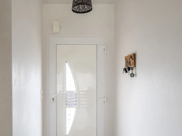 Maison de plain-pied 80 m² à Saint-Mathurin - 2 chambres 