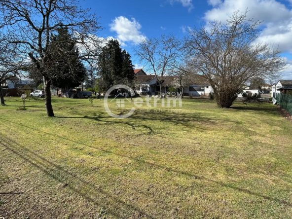 Terrain à bâtir de 1.112 m2 à Lezoux à 113 000 EUR 