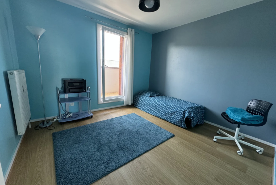 À vendre : Appartement T4 de 79,65 m² à Cergy avec terrasse 