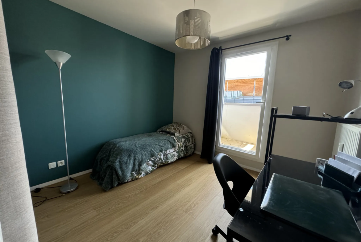 À vendre : Appartement T4 de 79,65 m² à Cergy avec terrasse 