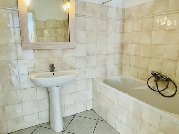 Appartement 2 pièces à vendre à Cannes sur l'avenue de Vallauris 