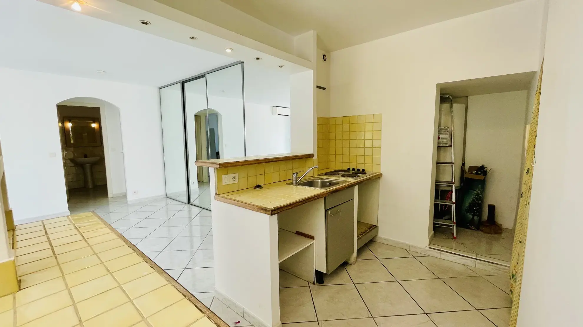Appartement 2 pièces à vendre à Cannes sur l'avenue de Vallauris 