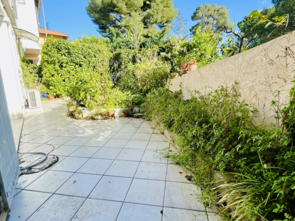 Appartement 2 pièces à vendre à Cannes sur l'avenue de Vallauris 