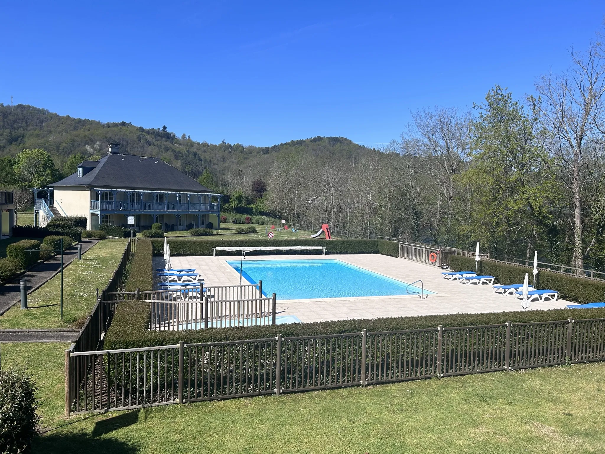Appartement T2 meublé à Argentat avec vue sur la Dordogne 
