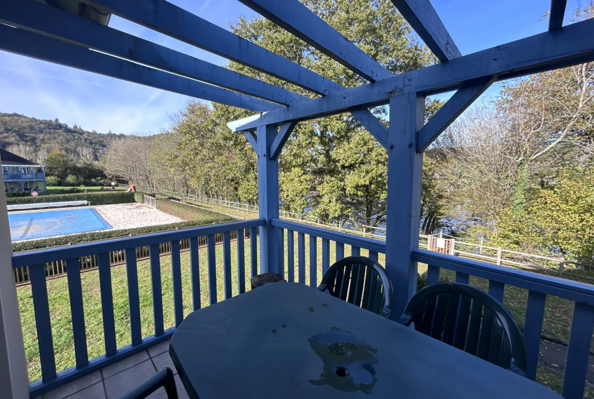 Appartement T2 meublé à Argentat avec vue sur la Dordogne 