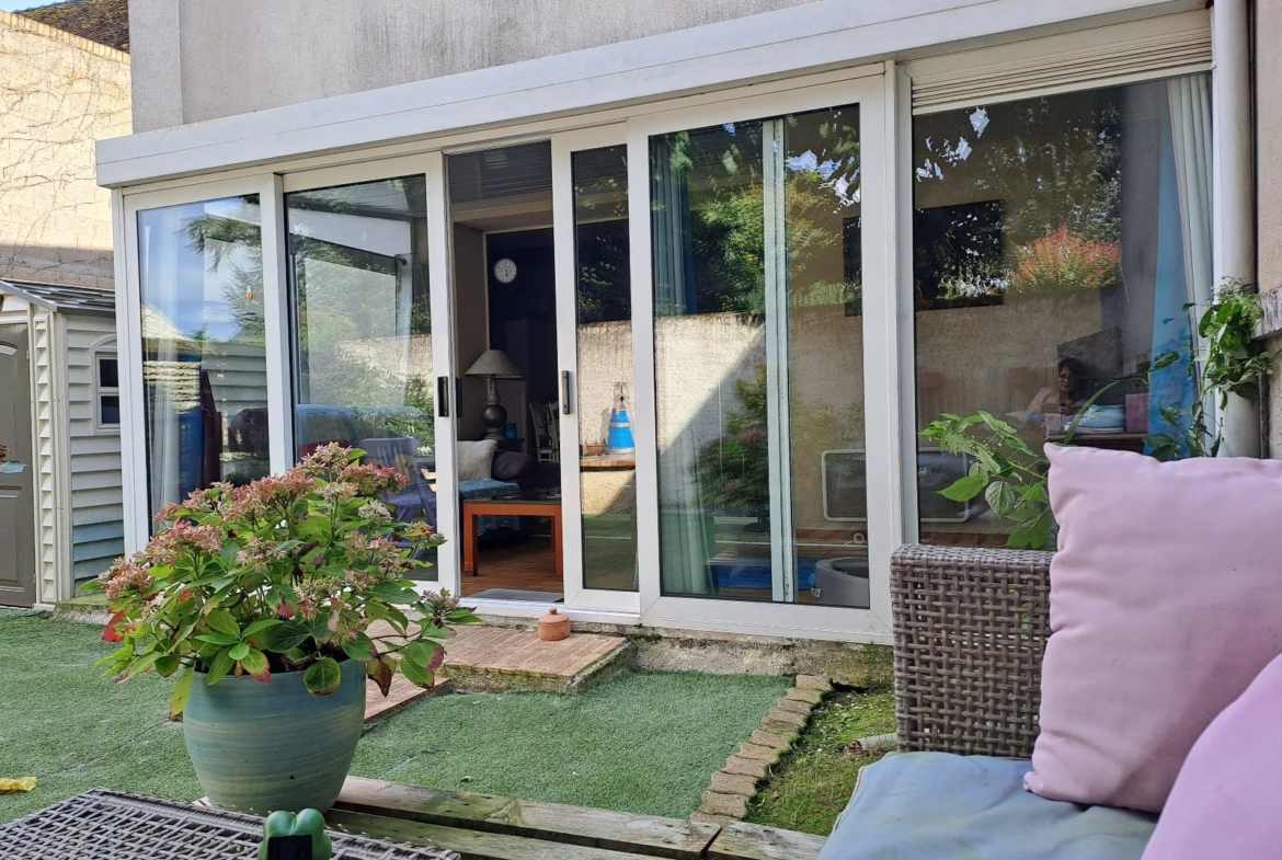 Appartement 3 pièces à vendre au centre ville d'Ablis 