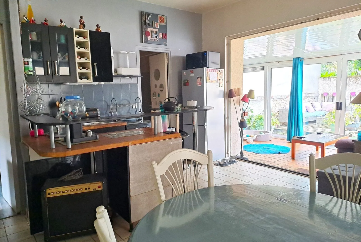 Appartement 3 pièces à vendre au centre ville d'Ablis 