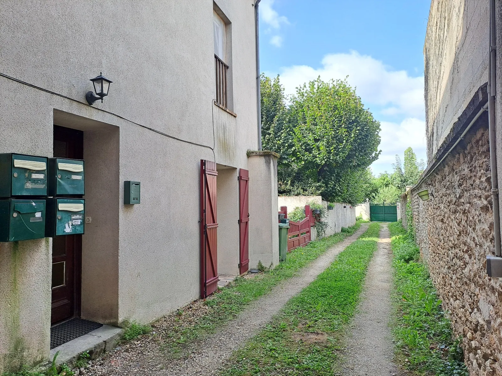 Appartement 3 pièces à vendre au centre ville d'Ablis 