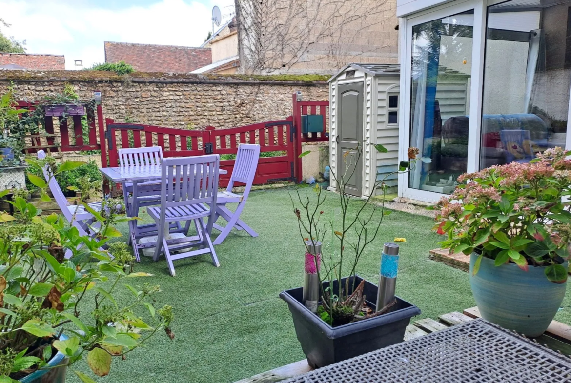 Appartement 3 pièces à vendre au centre ville d'Ablis 