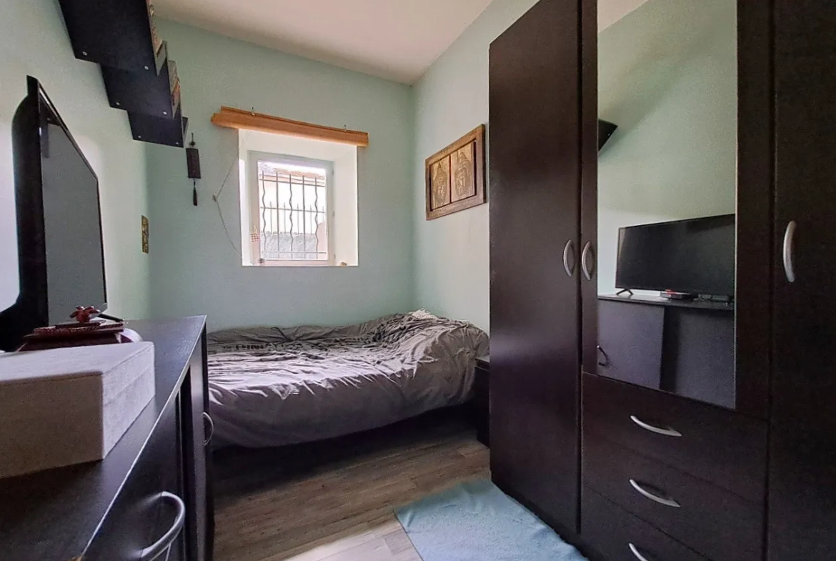 Appartement 3 pièces à vendre au centre ville d'Ablis 