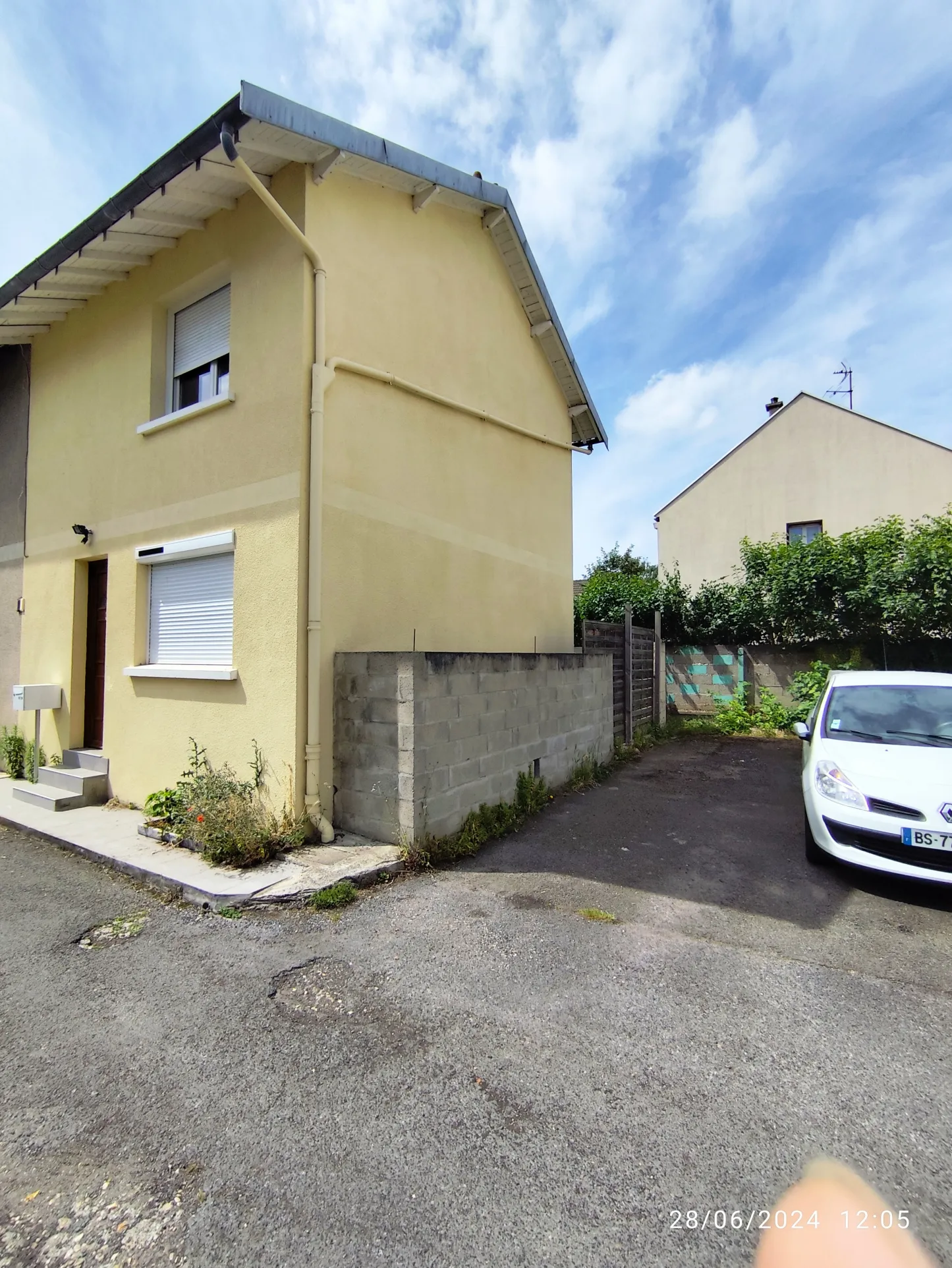 Maison à vendre à Conflans-Sainte-Honorine avec terrasse et jardin 