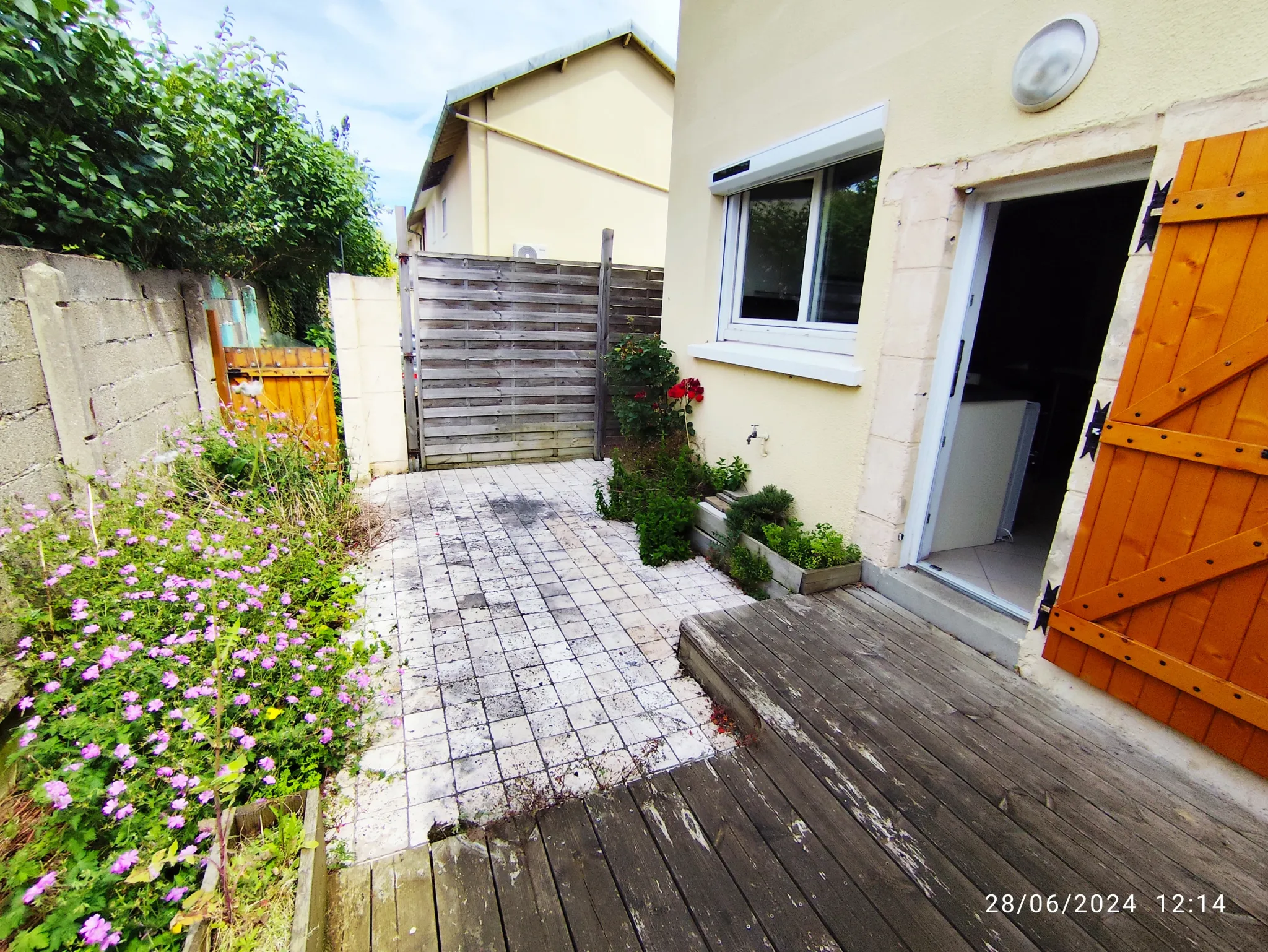 Maison à vendre à Conflans-Sainte-Honorine avec terrasse et jardin 