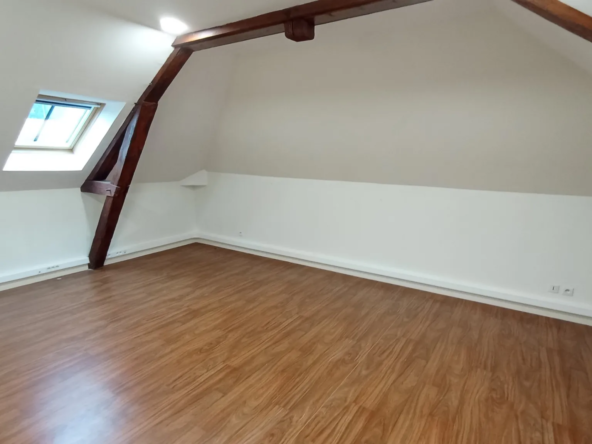 Maison de Ville à Vendre à Lillebonne - 160 m² 