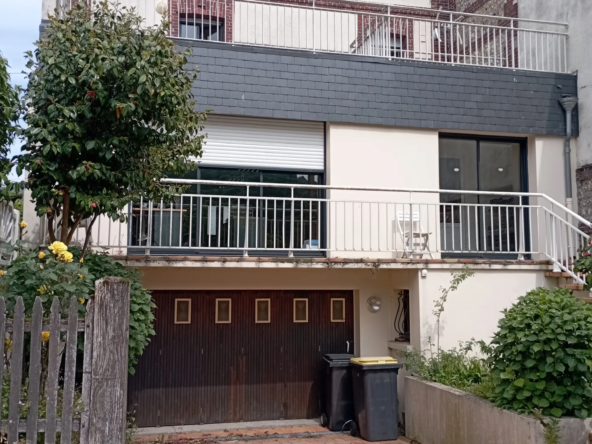 Maison de Ville à Vendre à Lillebonne - 160 m² 