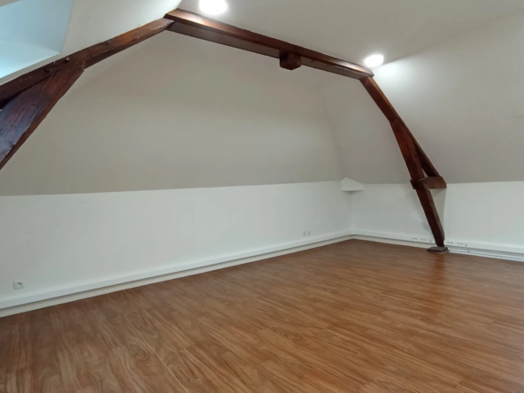 Maison de Ville à Vendre à Lillebonne - 160 m² 