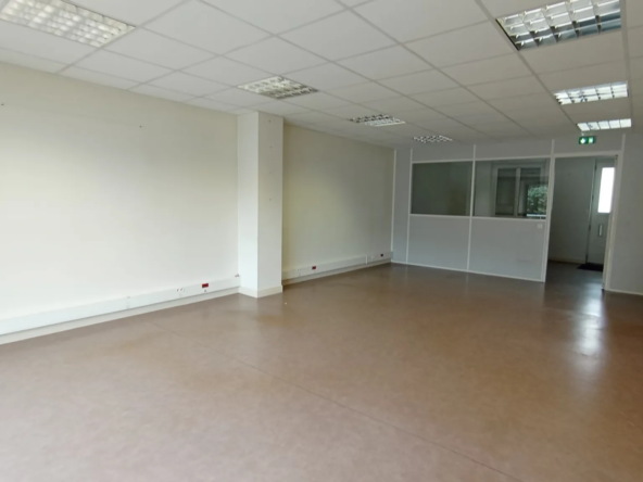 Maison de Ville à Vendre à Lillebonne - 160 m² 