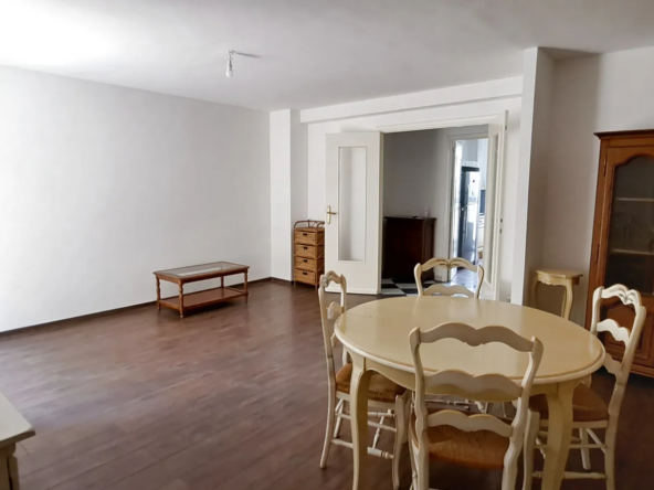 Charmant appartement type 3 à Marseille 13005 près des facultés 