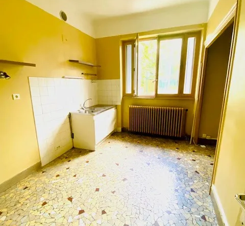 Appartement 26,45 m² à vendre - Métro Saxe Gambetta, Lyon 